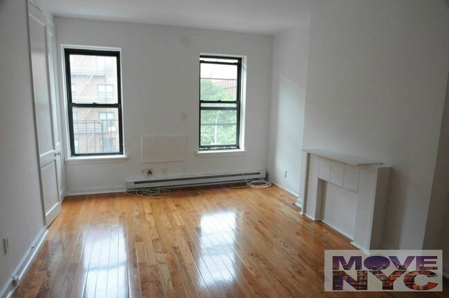 Building Photo - 1465 3rd Ave