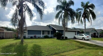 Building Photo - 662 Castaways St NE