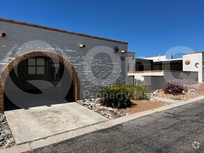 Building Photo - 1419 Placita Apache