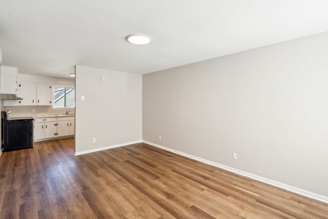 Interior Photo - Robertson Avenue Flats