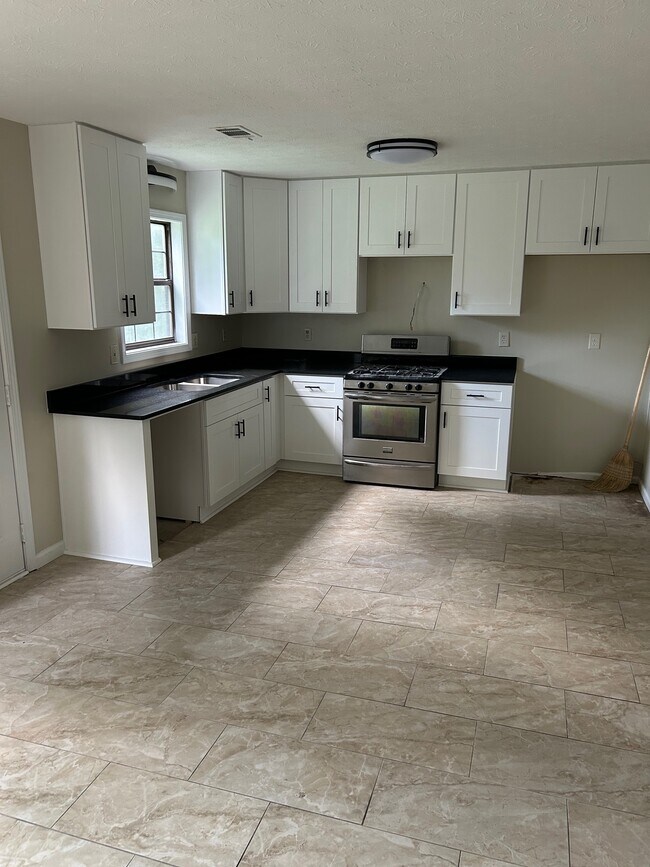 Foto del edificio - 5957 Bretton Woods Dr