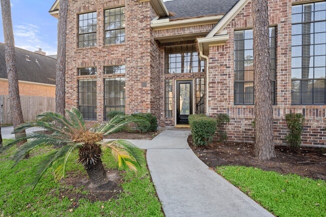 Building Photo - 8222 Redchurch Dr