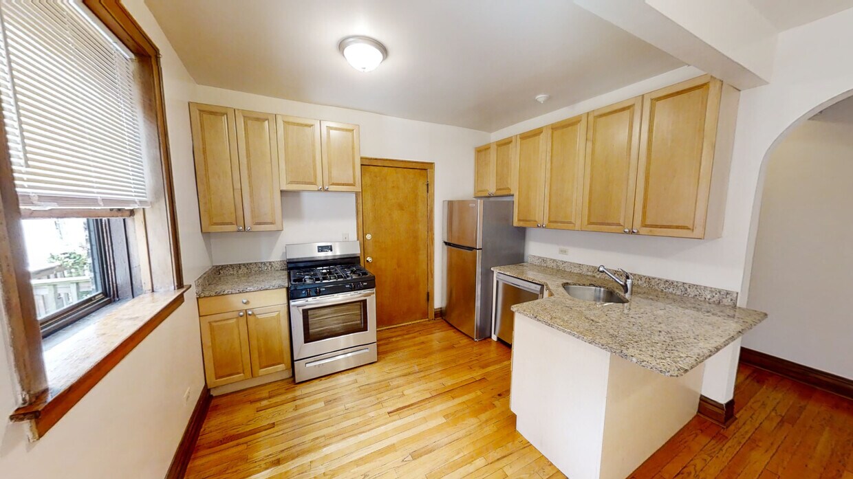 Primary Photo - 3215 W Belle Plaine Ave