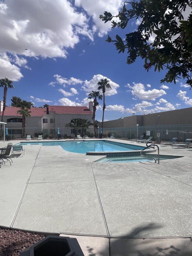 Primary Photo - 2725 S Nellis Blvd