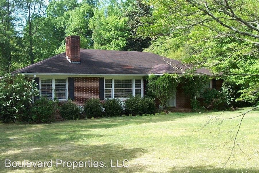3 br, 1.5 bath House 144 Hardin Drive House Rental in Athens, GA