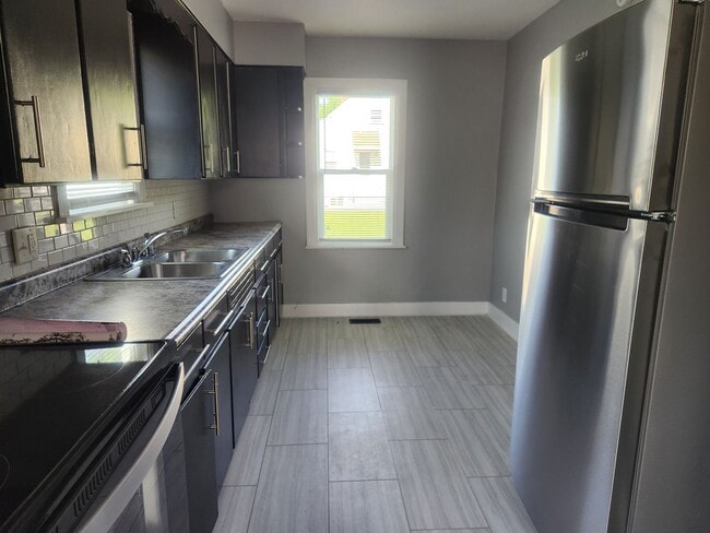 Building Photo - Beautiful 3 Bedroom/1 Bath Home in Lancaster