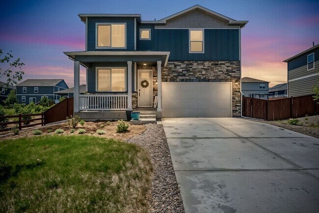 Building Photo - 4-Bedroom Home in Mallard Ridge with Office and Fenced Yard