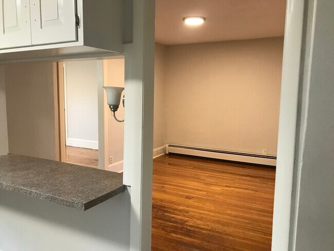 Study/home office - 32 Purchase St
