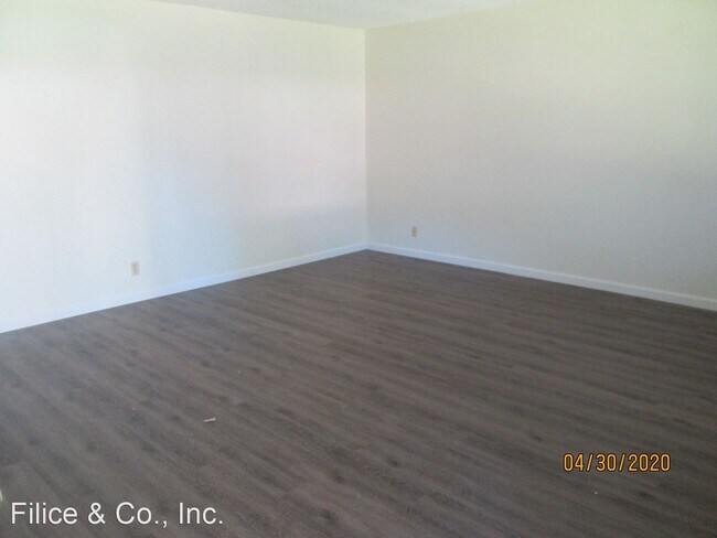 Building Photo - 8162 Kelton Dr
