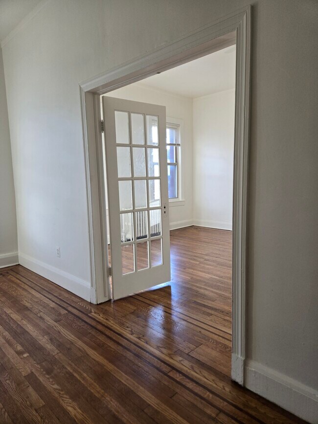 Foto del edificio - 1900 Aliceanna St