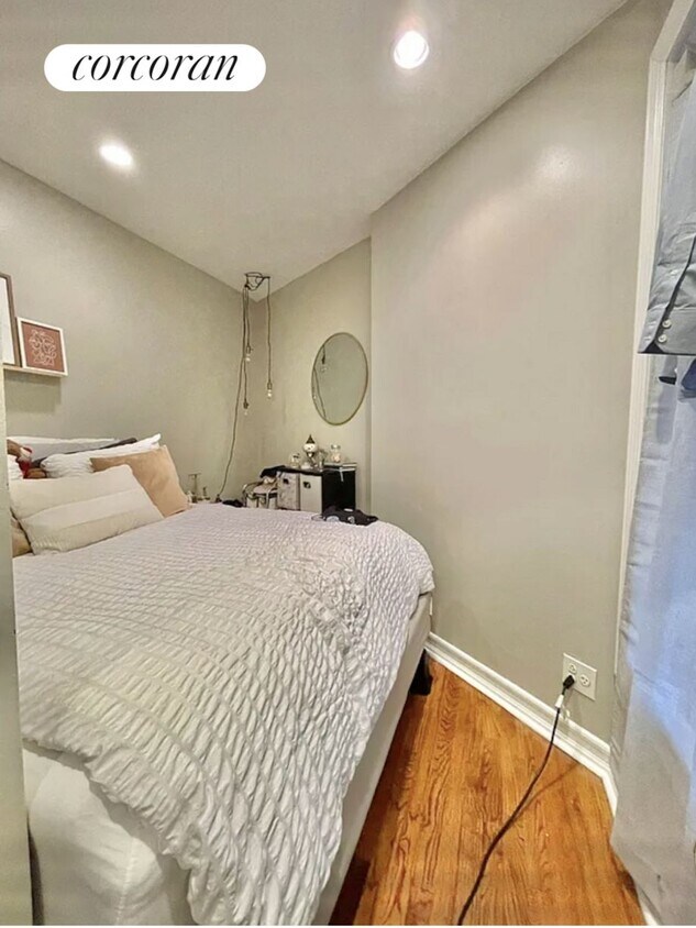 Foto del edificio - 338 E 65th St