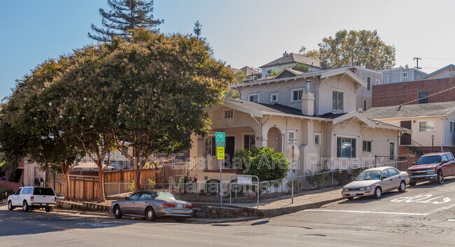 Foto del edificio - 1535 Pomona St
