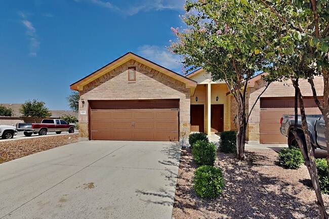 Building Photo - 228 Kaspar Way