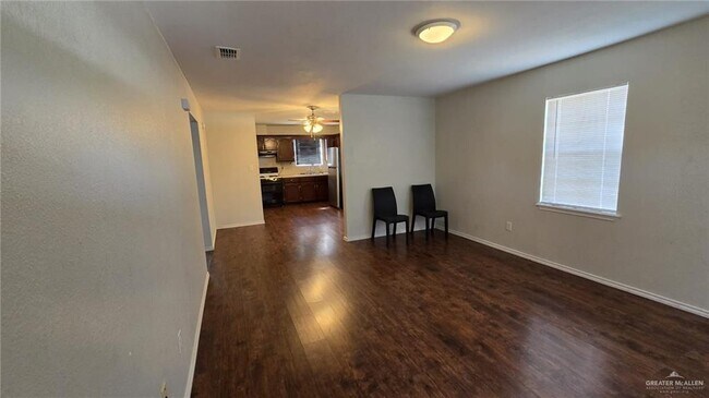 Building Photo - 205 S Doherty Ave