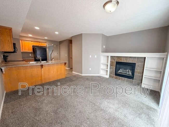 Foto del edificio - 264 N Hedge Ln