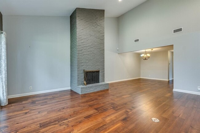 Building Photo - 8117 West Ct