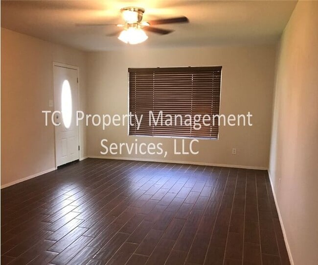 Building Photo - Beautifully updated home in the heart of T...