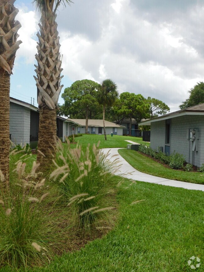 Low Apartments For Rent in Largo, FL 22 Rentals