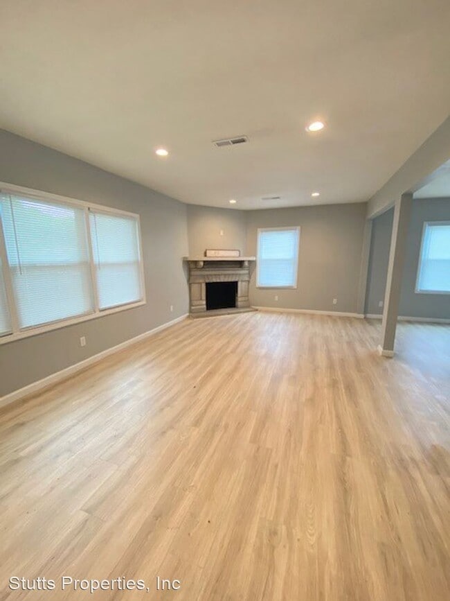 Building Photo - 3 br, 2 bath House - 108 Village Drive