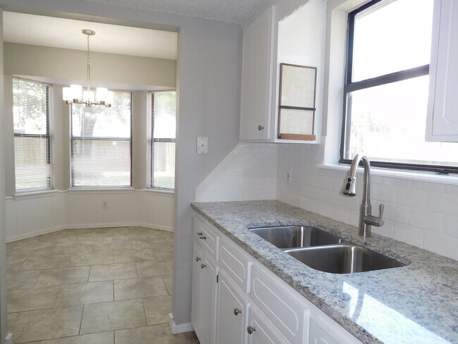 Building Photo - 3 bedroom 2 baths in Union School District