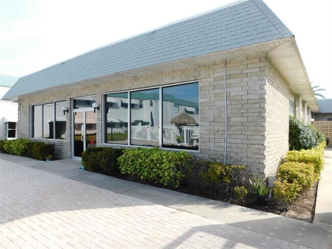 Foto del edificio - 5217 81st St N