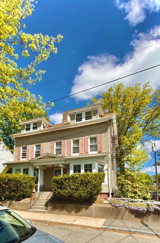 1 Hope Street, Lincoln, RI 02865 Townhome Rentals in Lincoln RI