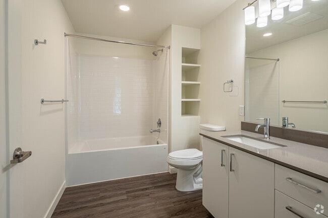 2BR, 2BA -1038 - The Quarry