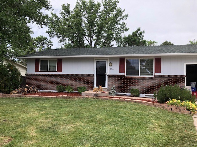 Recently painted home - 336 Aquarius Ct