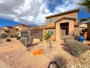 Building Photo - 442 N Creek Ridge Dr