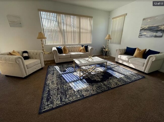 Foto del edificio - 200 Forest View Dr