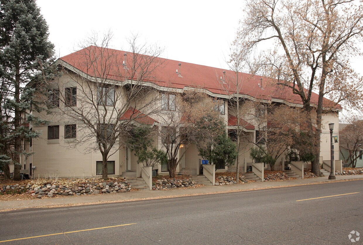 Building Photo - 163 Farrington St