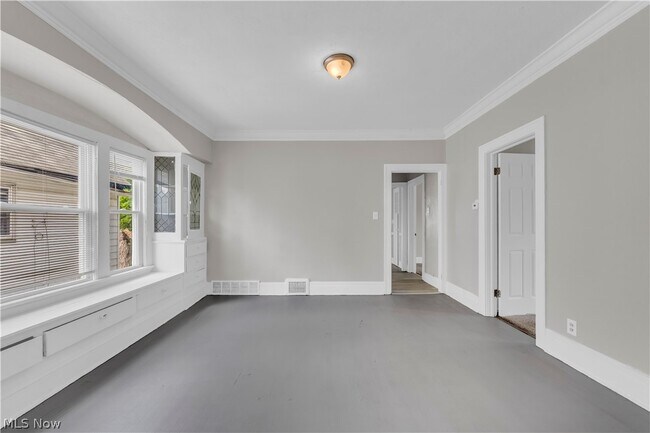 Building Photo - 3652 E 153rd St