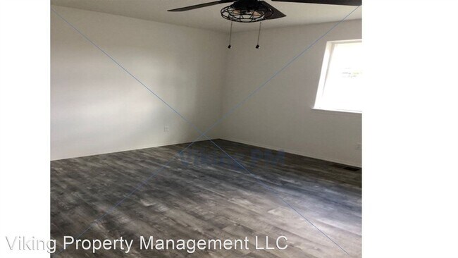 Building Photo - 3 br, 2 bath House - 1360 NW Breann Loop