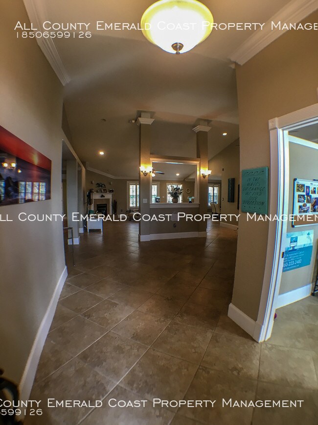 Building Photo - 17 Buck Rd