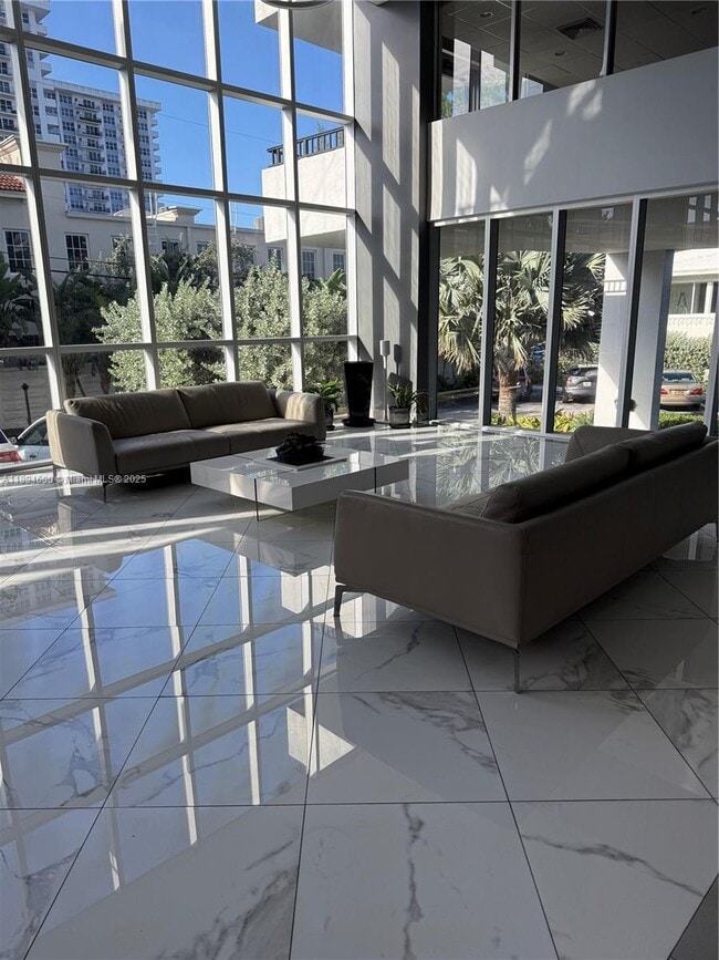 Foto del edificio - 525 N Ocean Blvd