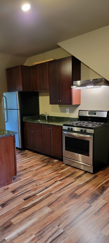 Kitchen - 112 Tyler Dr