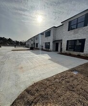 Building Photo - 2555 Arkansas Rd