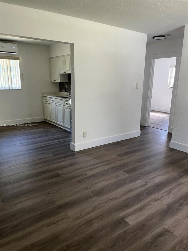 Foto del edificio - 905 NW 5th St