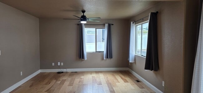 Foto del edificio - 4117 Gunsmoke Rd
