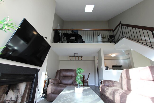 Building Photo - 1016 Aspen Dr