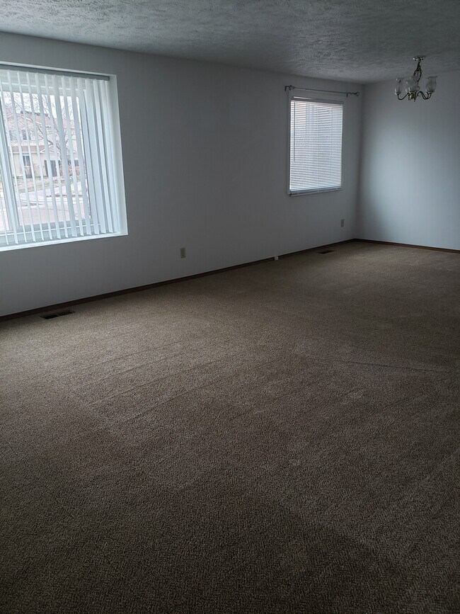 Living Room - 2420 Piros Dr