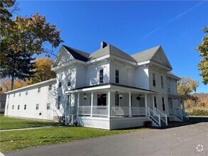 Building Photo - 144 Clinton Ave