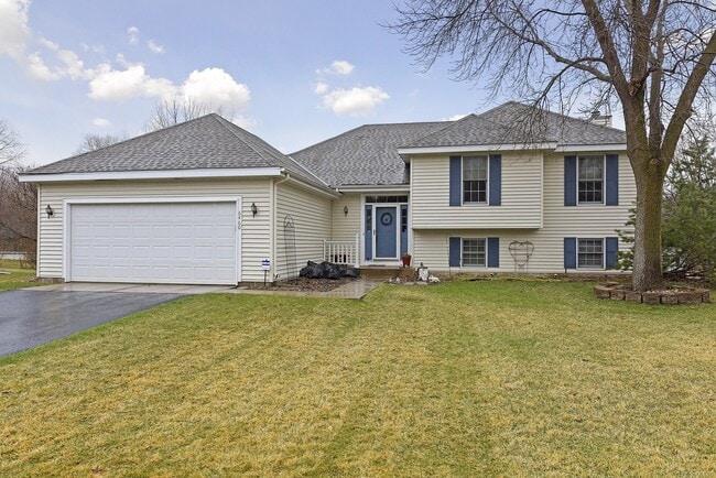 Building Photo - 6460 Devonshire Dr