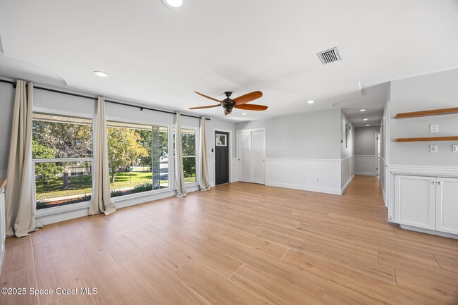 Foto del edificio - 3701 Warwick Dr