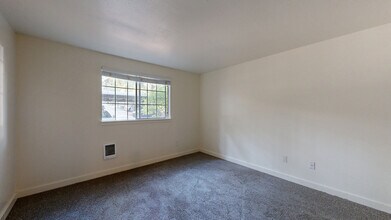 Interior Photo - Hunt Club