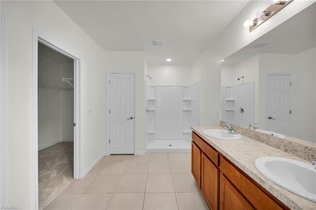 Building Photo - 3477 Acapulco Cir