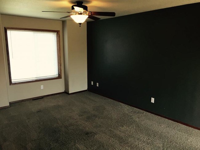 Building Photo - 1716 Torrey Pines Drive