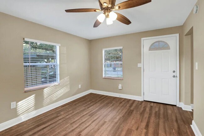 Foto del edificio - 8717 N Mandarine Pl