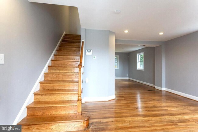 Foto del edificio - 618 Chesapeake St SE