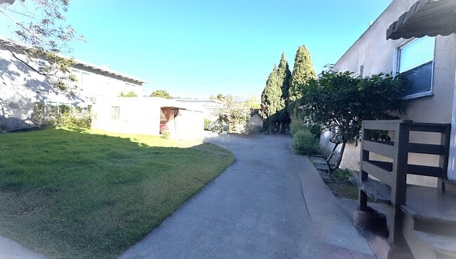 Hidden Courtyard in the back - 6401 Fairmount Ave